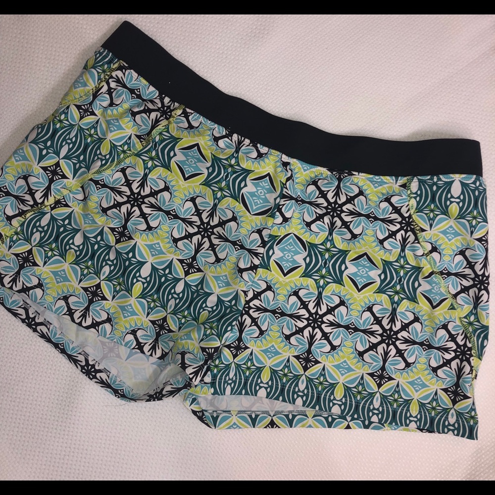 Athleta shorts Large